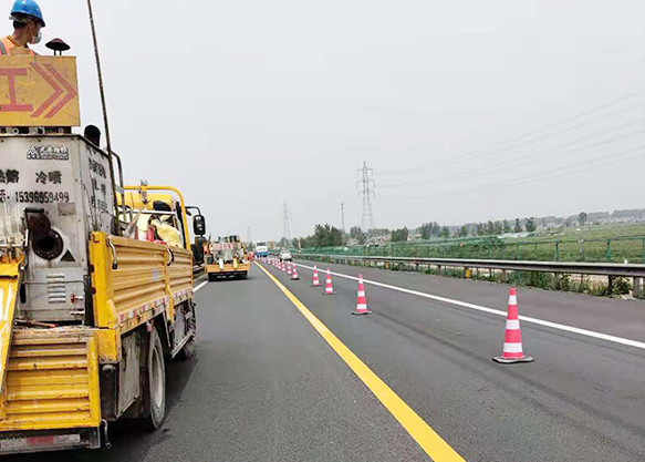 高速道路划线